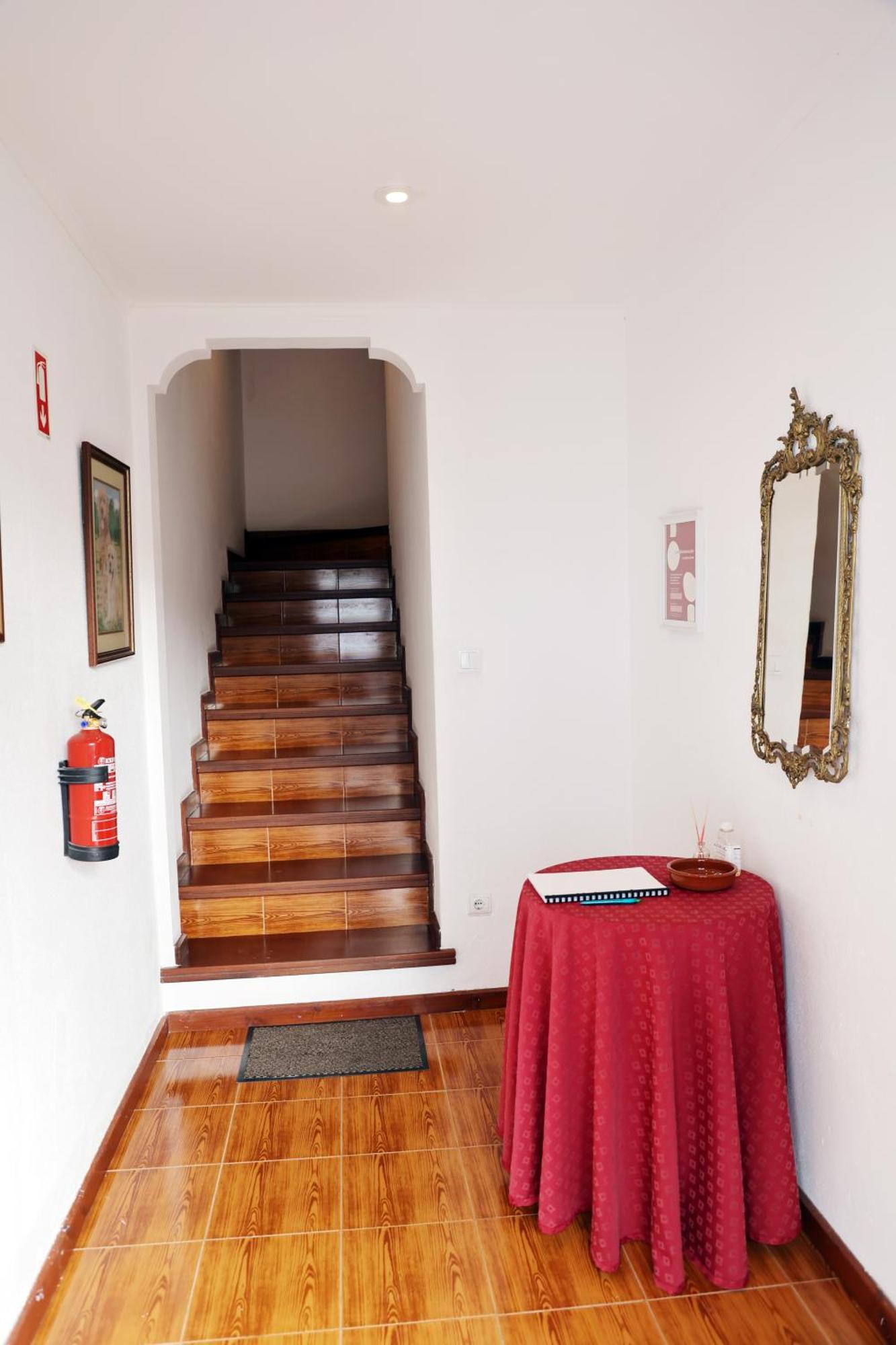 Al - Apartamento Bairros Novos 24 ポンタ・デルガダ エクステリア 写真